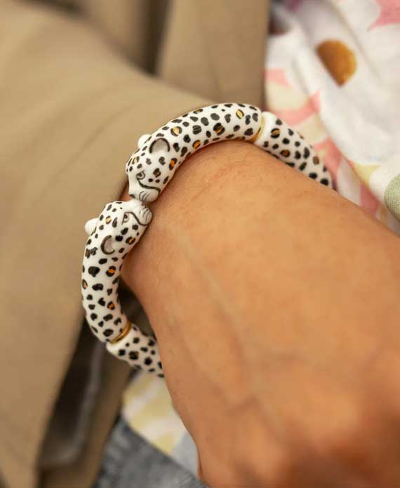 bracelet-porcelaine-bisous-leopards-blancs-nach-bijoux-1.jpg