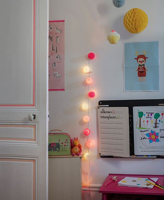 La Case De Cousin Paul Illumine Les Chambres D Enfants Avec Ses Guirlandes Veilleuses De La Collection La Petite Case La Guirlande Veilleuse Bebe 9 Leds Est Dotee De 2 Intensites Lumineuses 100 La Case De Cousin Paul Illumine Les Chambres D Enfants Avec Ses Guirlandes Veilleuses De La Collection La Petite Case La Guirlande Veilleuse Bebe 9 Leds Est Dotee De 2 Intensites Lumineuses 100