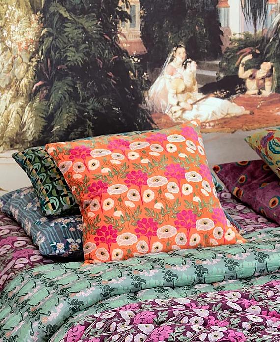 coussin-velours-poppy-les-touristes-paris-3.jpg