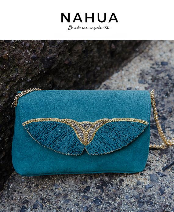 pochette-cuir-brode-aku-deap-sea-nahua-2.jpg